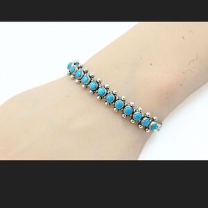 Hallmarked Zuni Sterling Silver Snake Eye Single Row Cuff Bracelet